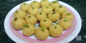 Suji Mawa Laddu Easy way to make semolina and mawa laddoos