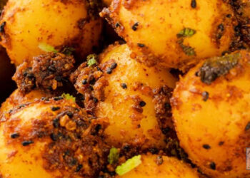 Make Tasty Achaari aloo at home this weekend, from kids to elders all will lick fingers